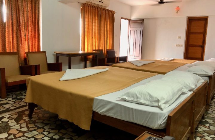 6 Bed Non AC with balcony